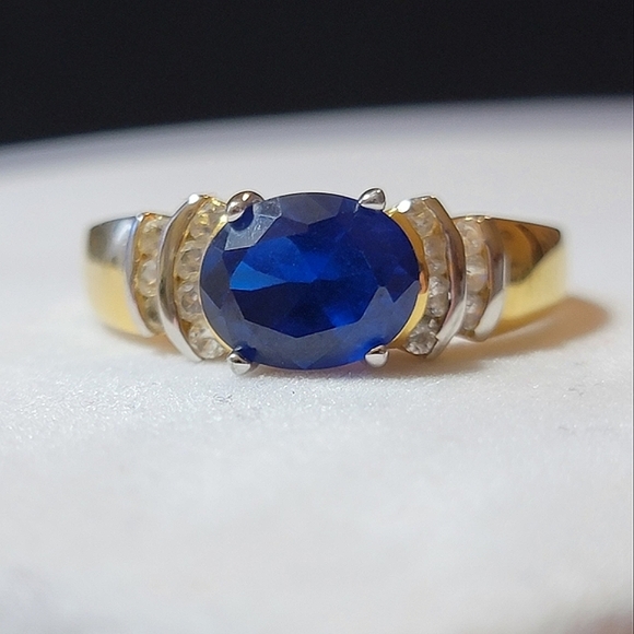 Vintage Jewelry - Oval Cut Blue Sapphire and Diamond Simulated Stone Ring Size 12.5 Gold Tone